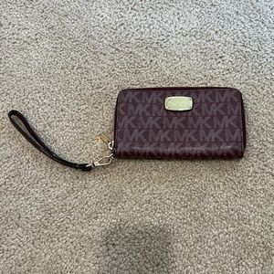 Michael Kors Wristlet Wallet